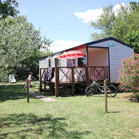 Charmant Camping Familiale 3 Etoiles Vue 360 Plage Piscine A Debordement Empl Xxl Labeaume Exterior photo