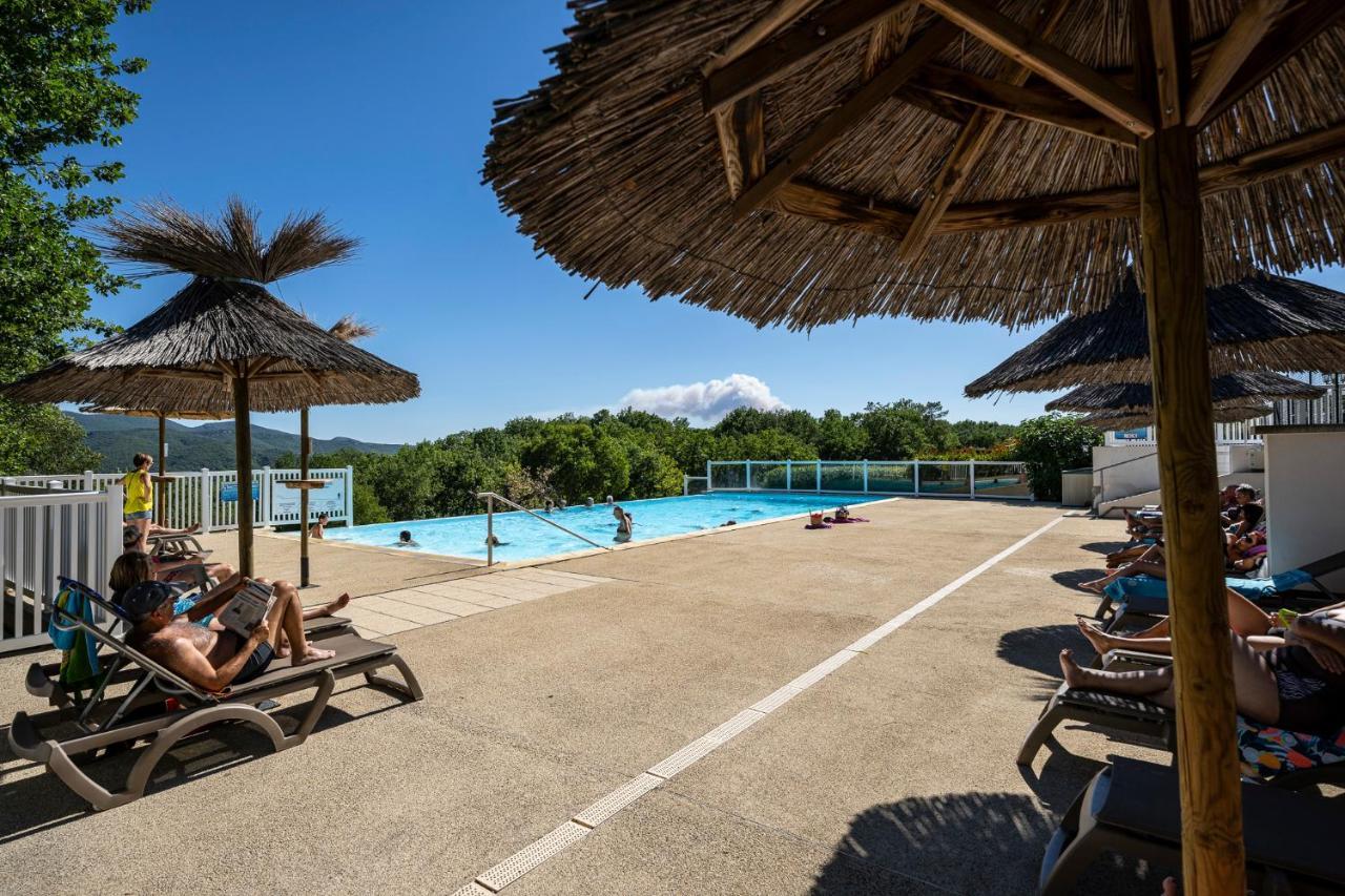 Charmant Camping Familiale 3 Etoiles Vue 360 Plage Piscine A Debordement Empl Xxl Labeaume Exterior photo